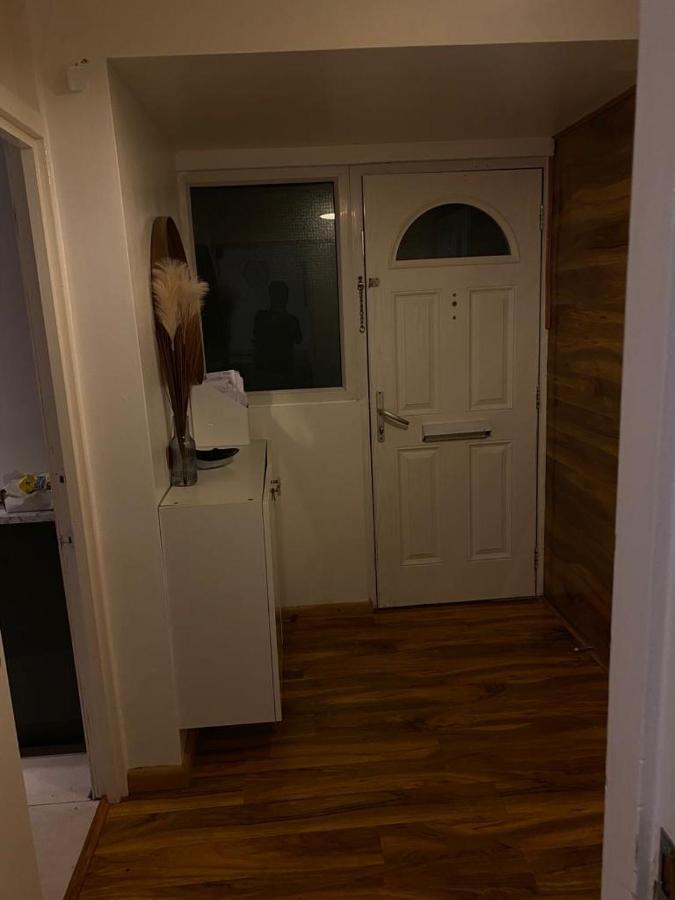 Apartamento A Modern Flat In Southeast Londres Exterior foto